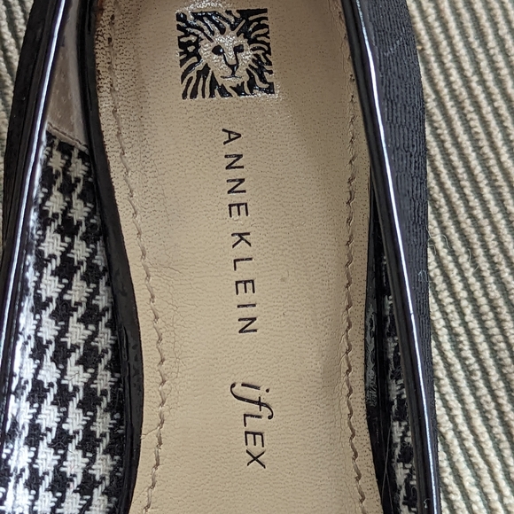 Anne Klein heels - Picture 5 of 5